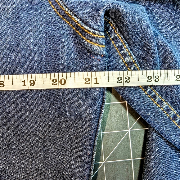 Indigenous Tribute Jacket 🧡 - Picture 5 of 17